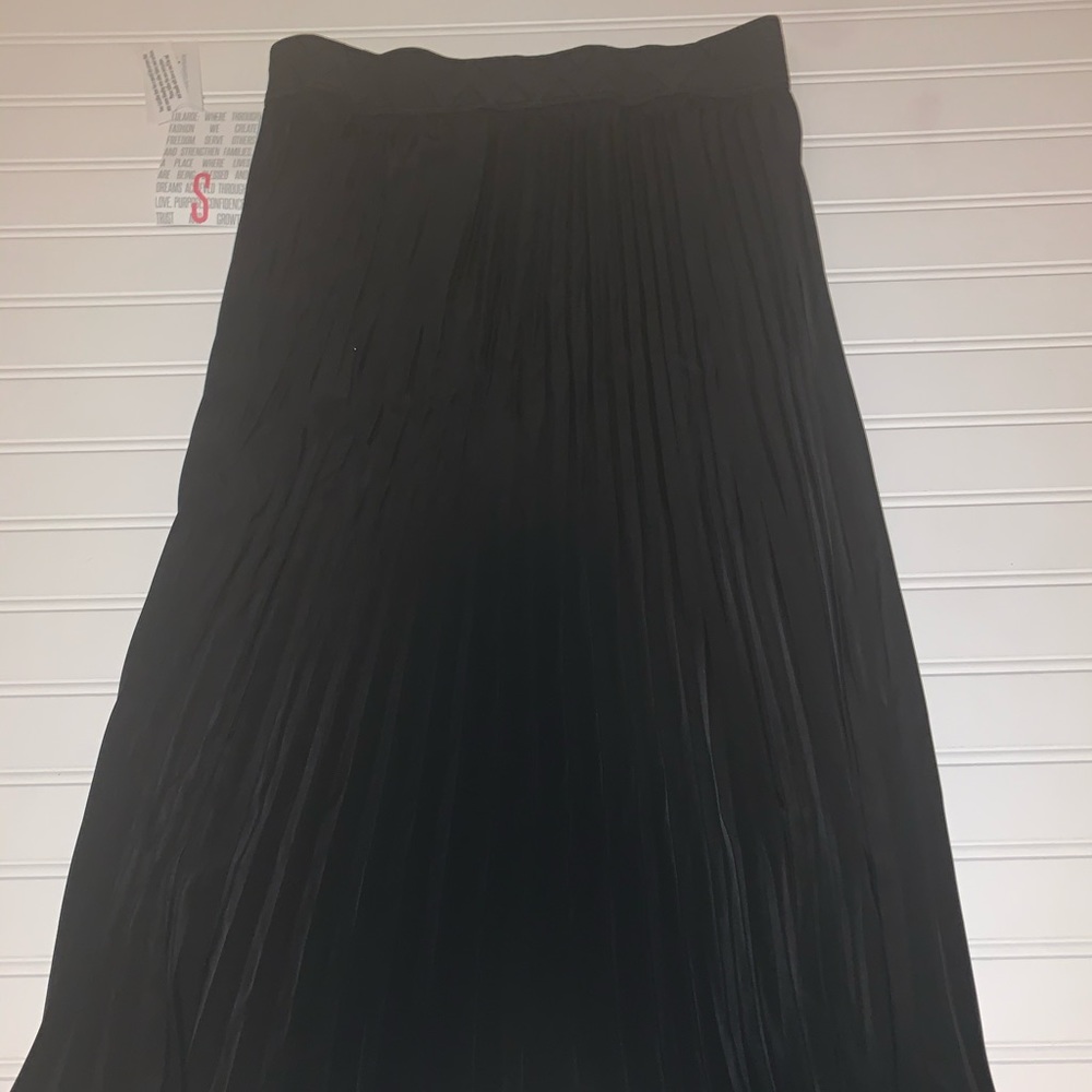 Lularoe Jill skirt black size small